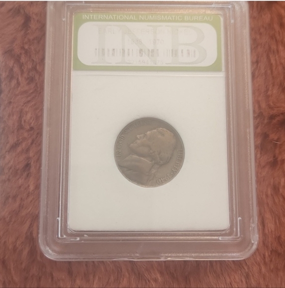 Assorted Currency Collection - Picture 6 of 9